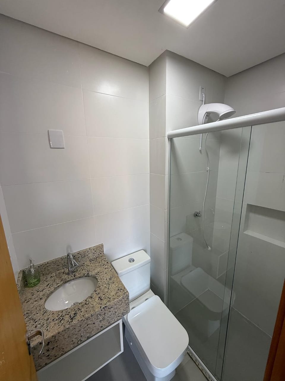 Ótimo apto a 50m da areia 2Q 2 banheiros churrasqueira c vista mar 206 Apartment in State of Santa Catarina