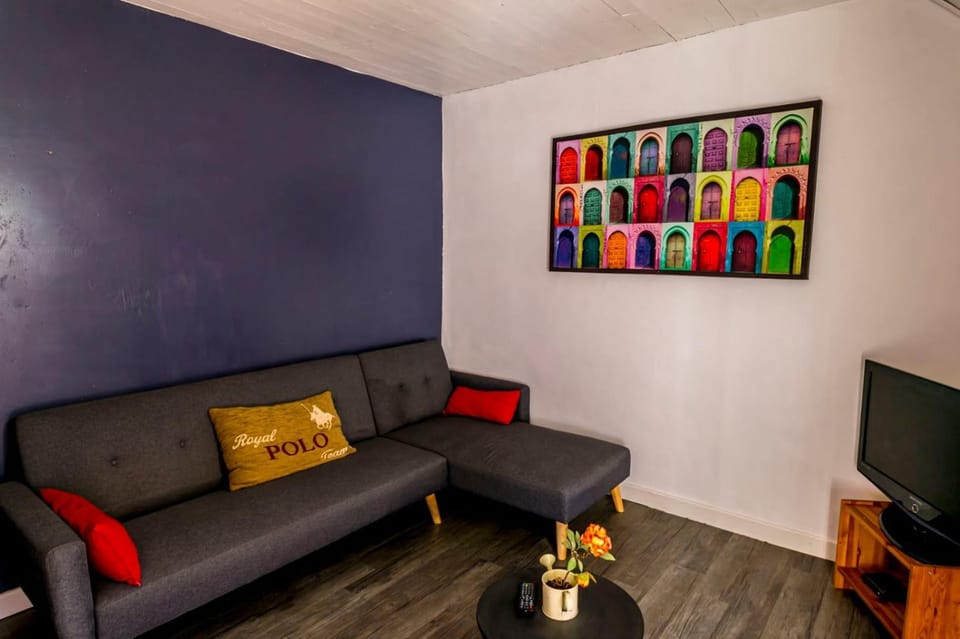 Communal lounge/ TV room, Living room, Seating area