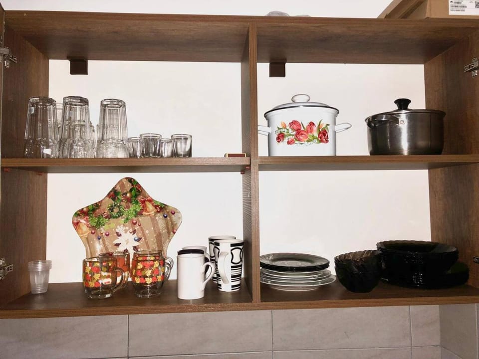Kitchen or kitchenette, kitchen, kitchen