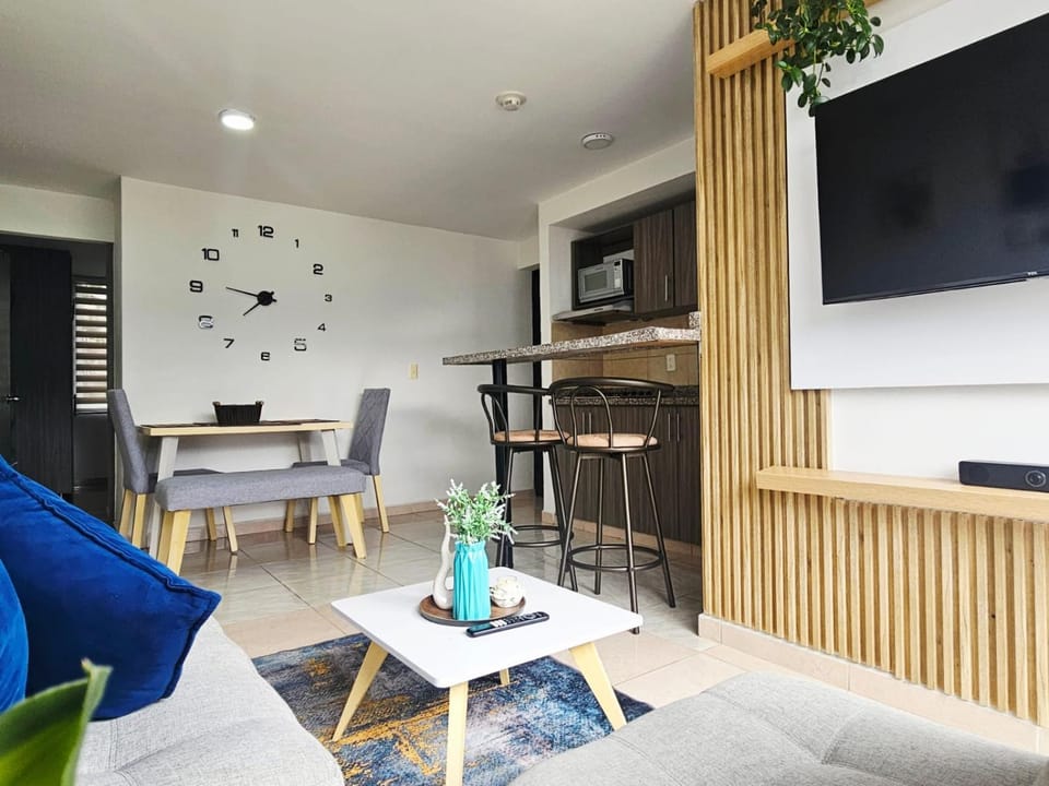 Living room, Dining area