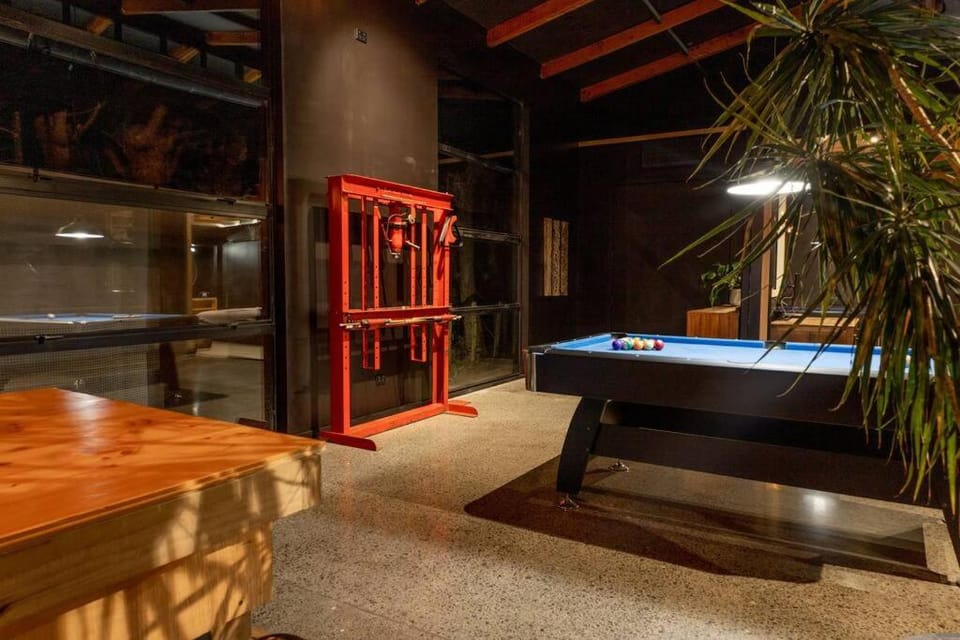 The Black Barn - 2 Bedrooms Apartment in Auckland