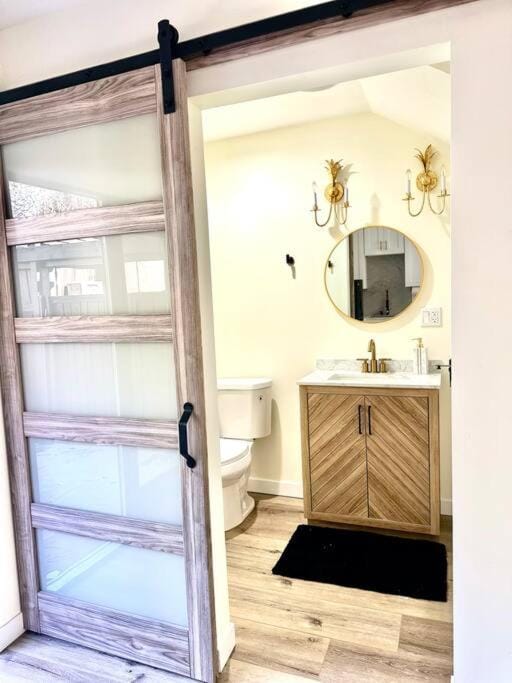 New Private Villa By Beverly Hills and The Grove Spacious 2 Story Unit in the Best Part of LA Villa in San Fernando Valley