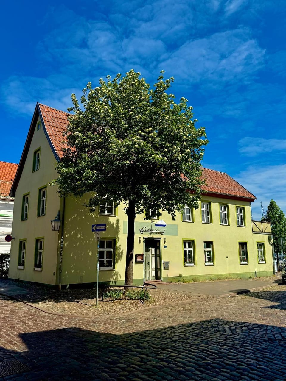 Property building, Day