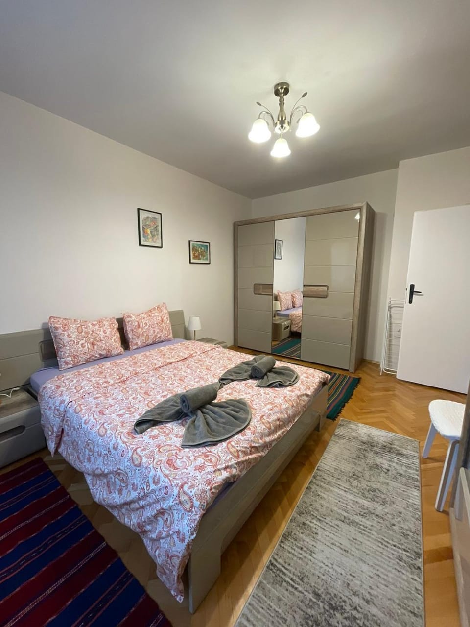 Bed, Photo of the whole room, Bedroom, wardrobe