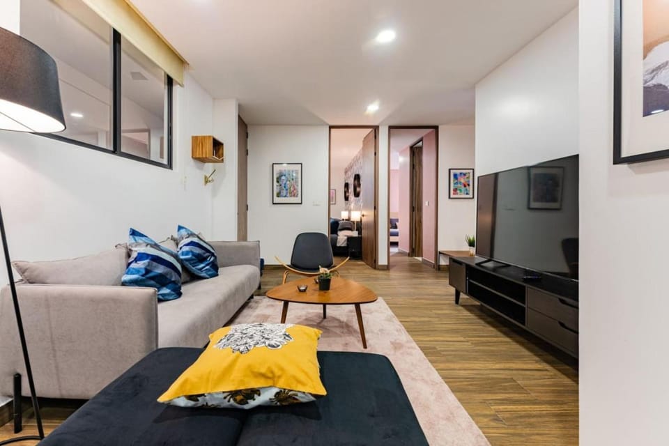 Modern La Condesa Apartment with Gym & Parking Apartment in Mexico City