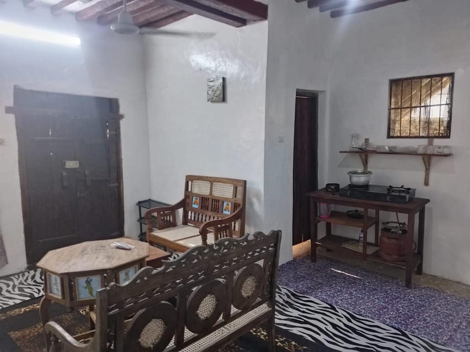 Precious Bungalow House Apartment in Lamu
