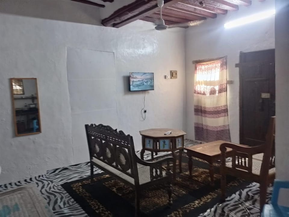 Precious Bungalow House Apartment in Lamu