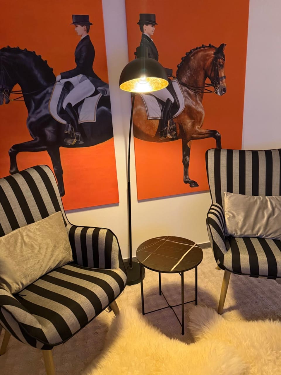 Seating area, Bedroom