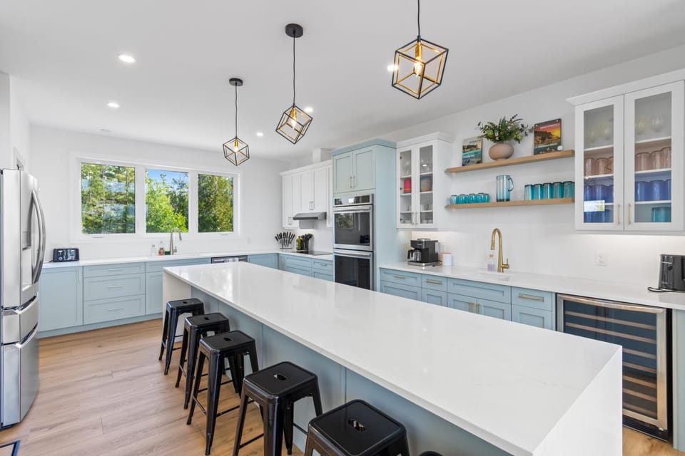 Kitchen or kitchenette, minibar, pet friendly, stove