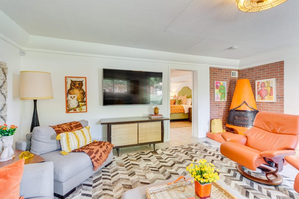 2 Mi to Dtwn: Vintage-Inspired Gem in Palm Springs House in Palm Springs