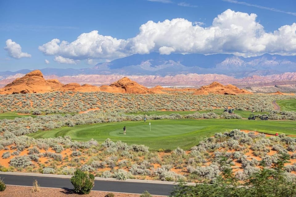 Elevated Vista at Sand Hollow Resort House in Hurricane