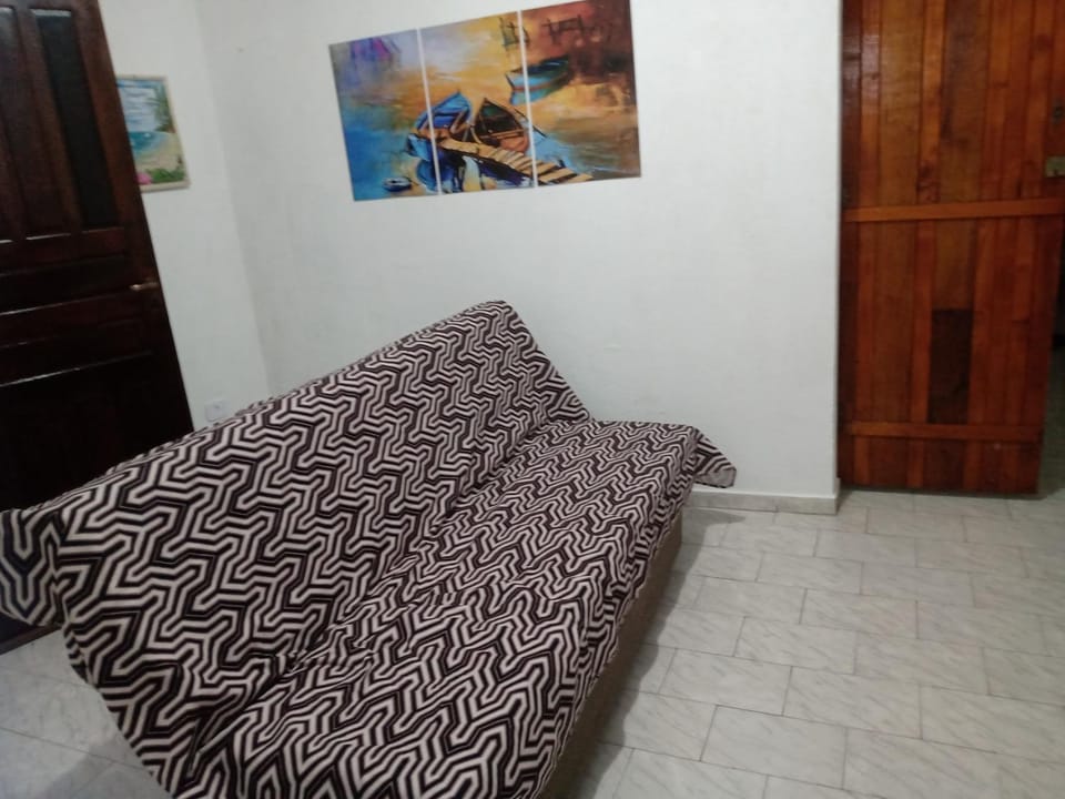 Edícula House in Caraguatatuba