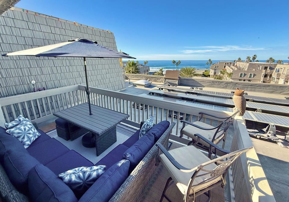 B302 - Barefoot Villa House in Oceanside
