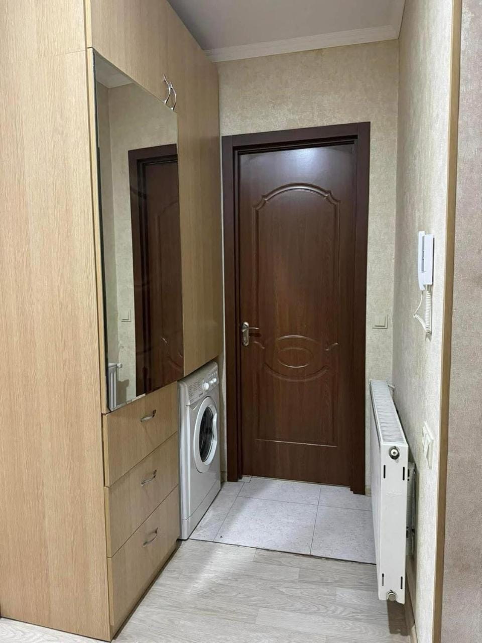 wardrobe, washing machine, dryer
