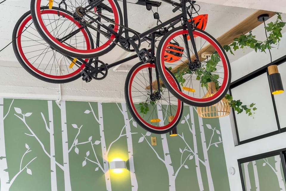 Decorative detail, Cycling