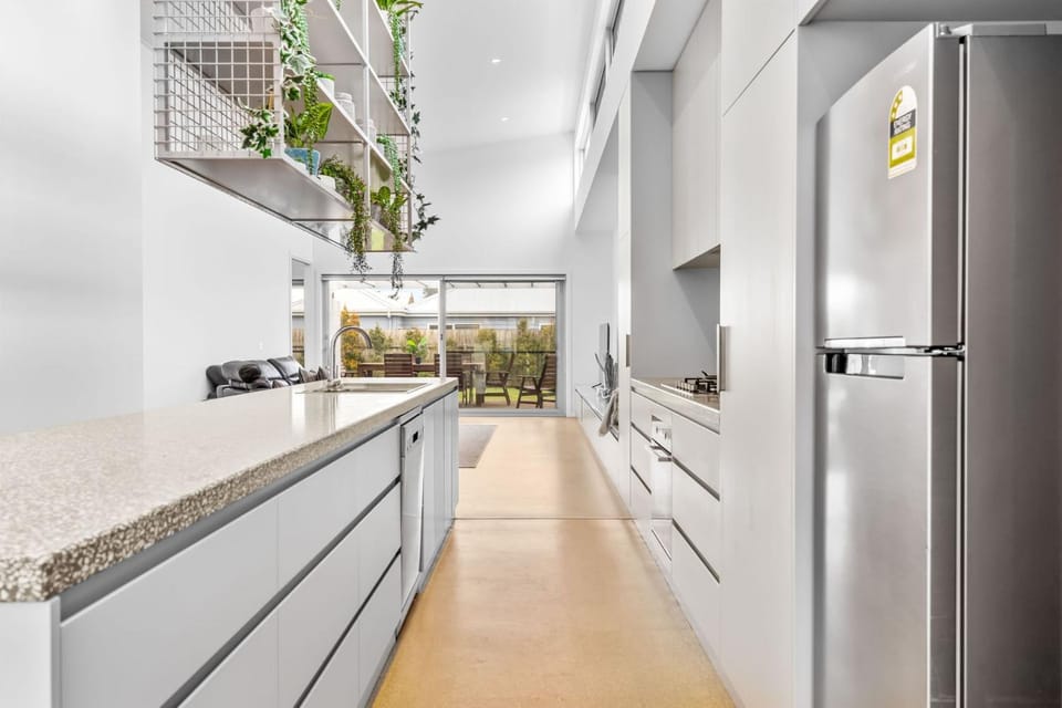 Kitchen or kitchenette, oven, stove