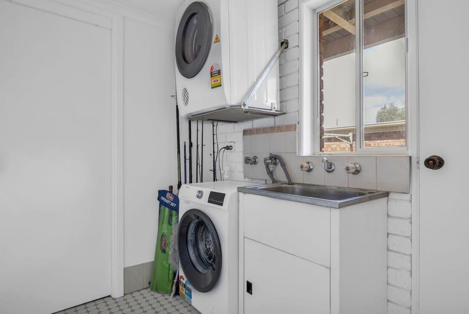 laundry, washing machine, dryer