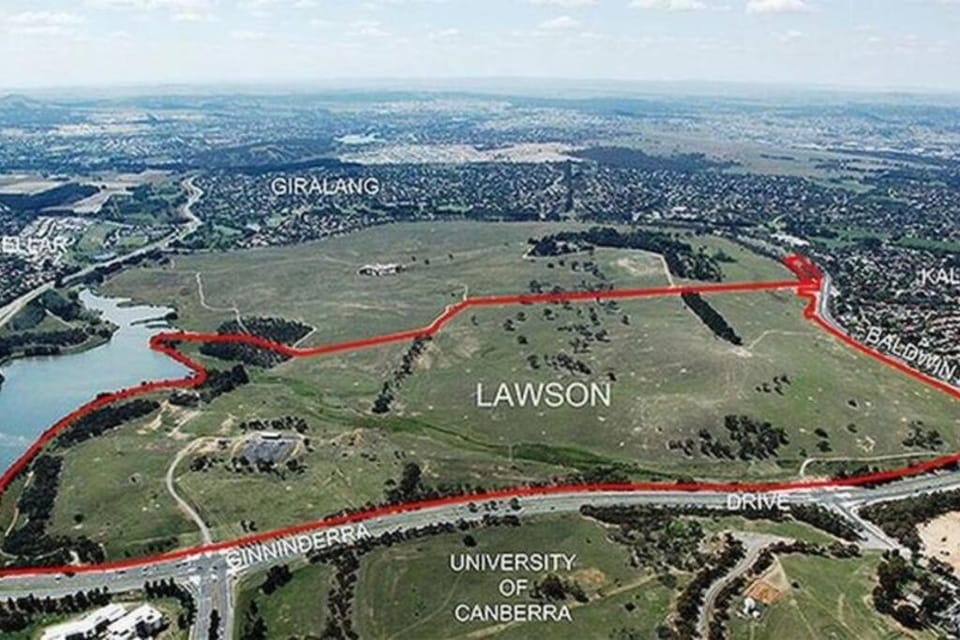 3BR Modern Townhouse with Free Parking House in Canberra