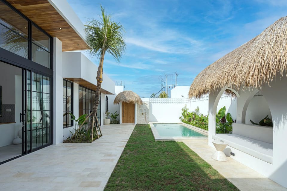 Property building, Day, Garden