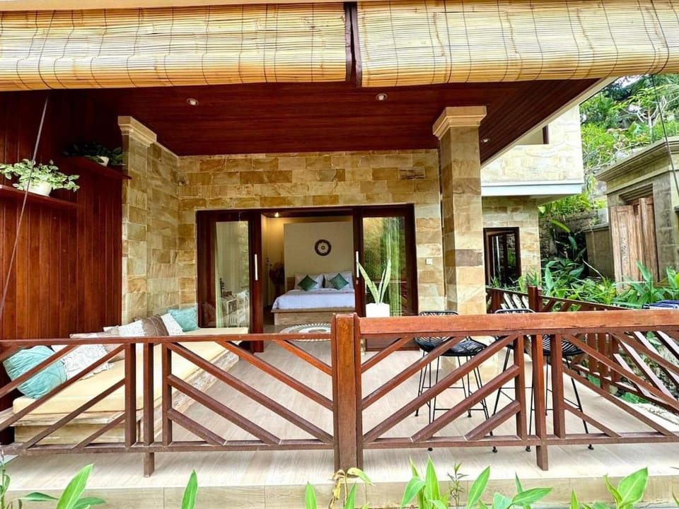 Superior One Bedroom Apartment w Stunning Waterfall View Apartment in Tampaksiring