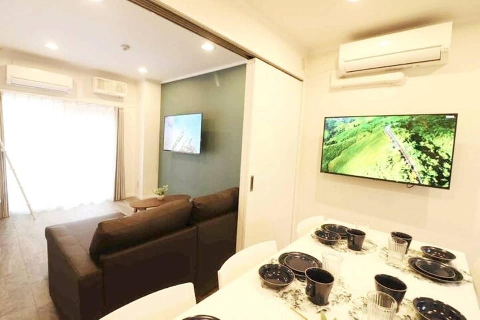 TV and multimedia, Dining area