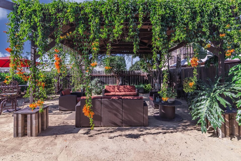 Inner courtyard view