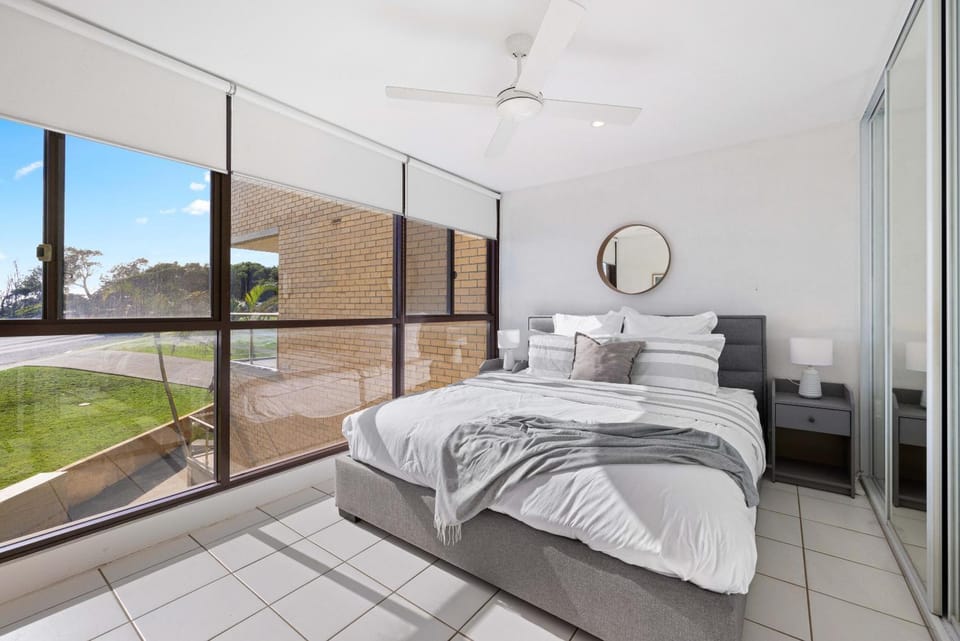 Bed, View (from property/room), Balcony/Terrace, Photo of the whole room, Bedroom, towels