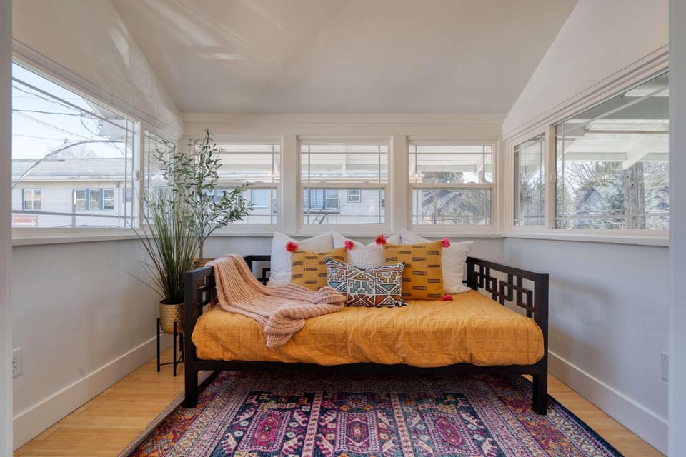 Stay Portland - Casa Solárium, Local Eateries, Parks & Espresso House in Portland