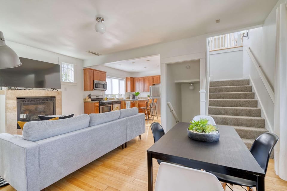 Stay Portland - Casa Solárium, Local Eateries, Parks & Espresso House in Portland