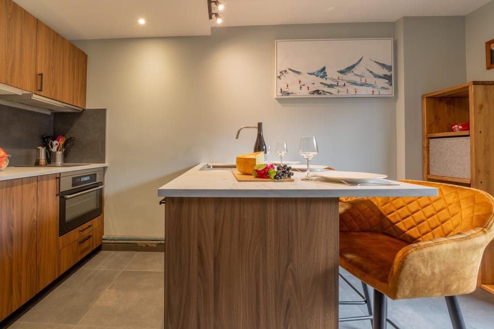 Kitchen or kitchenette