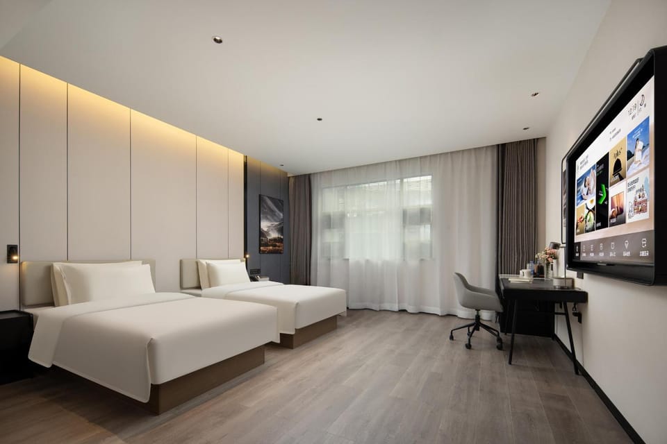 Atour Hotel Tengchong Wenxing Building Hotel in China