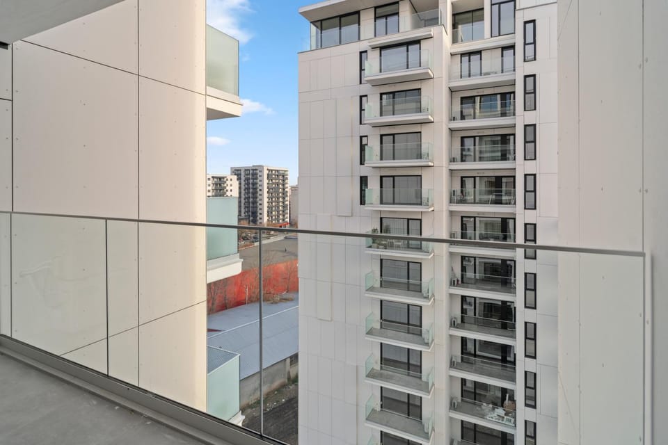 Property building, Balcony/Terrace