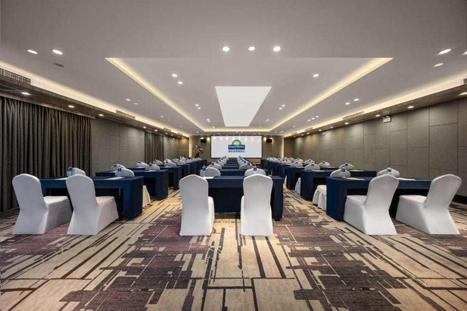 Meeting/conference room
