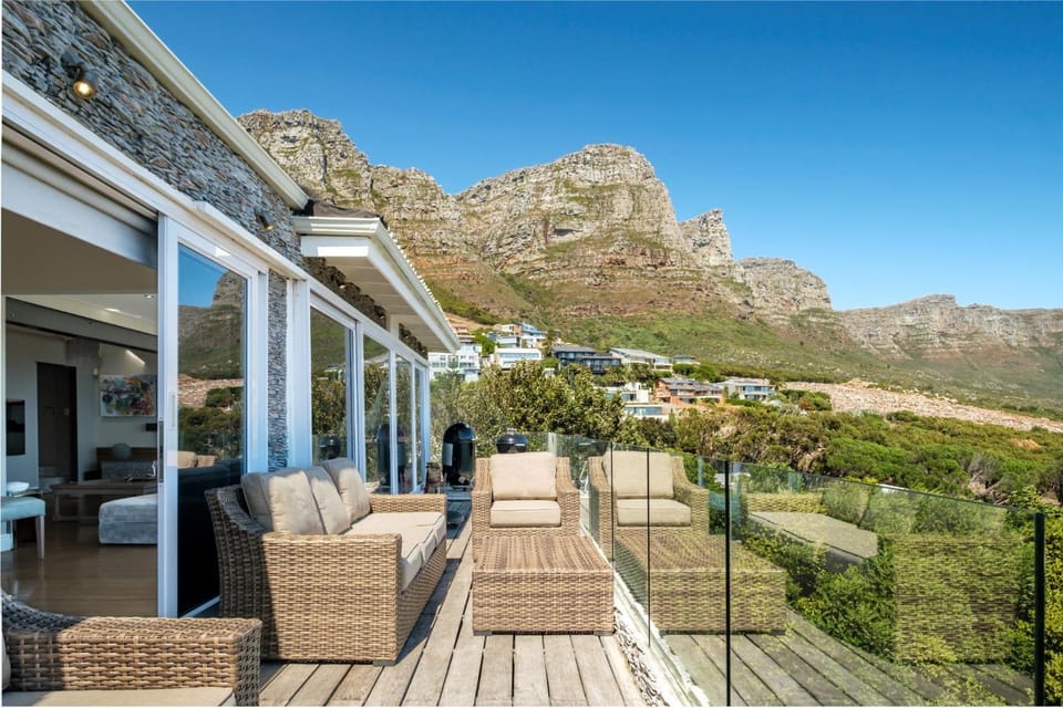 Property building, View (from property/room), Balcony/Terrace, Seating area, Mountain view