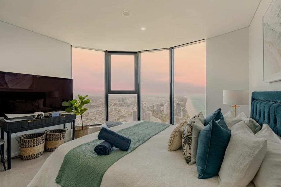 Bed, Bedroom, Sea view