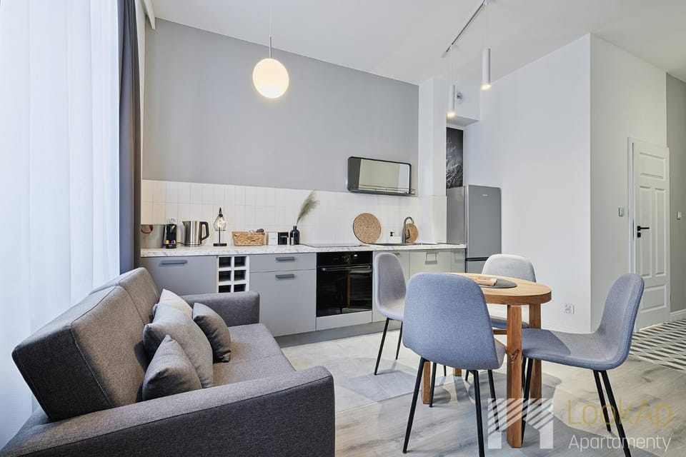 Coffee/tea facilities, Kitchen or kitchenette, Living room, Dining area, oven