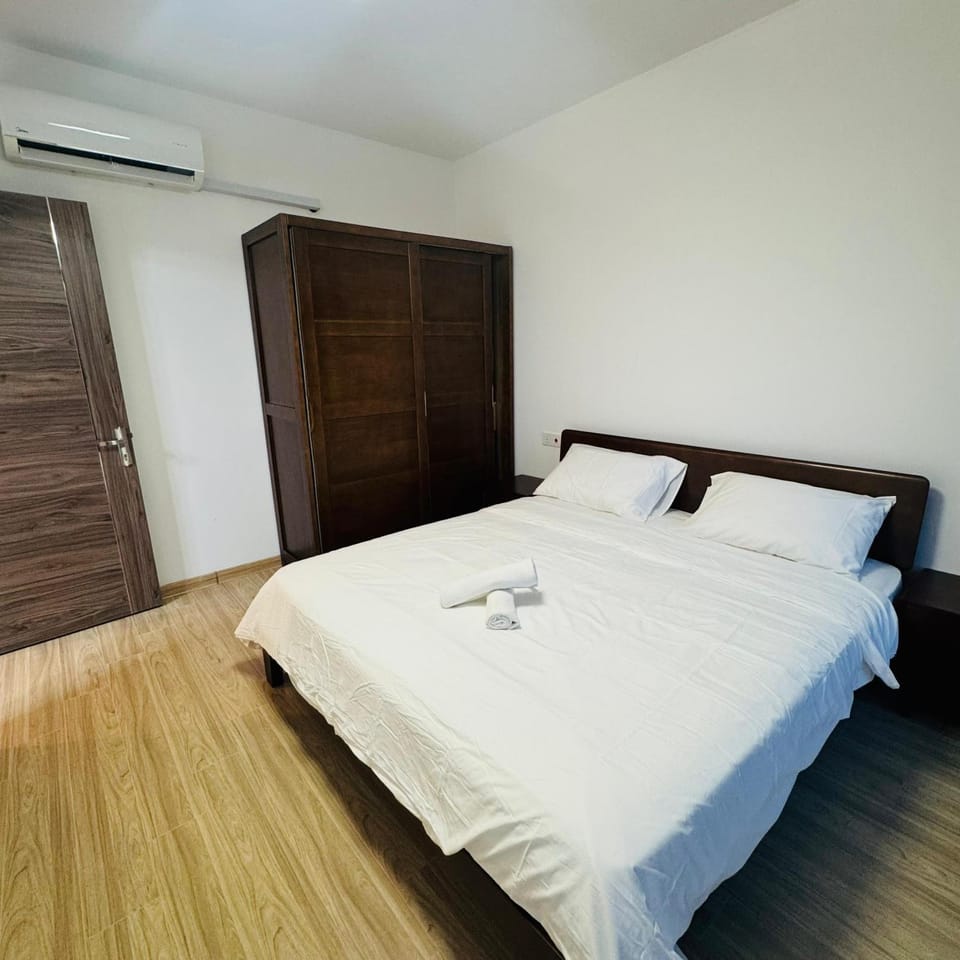 Bed, Photo of the whole room, Bedroom, wardrobe