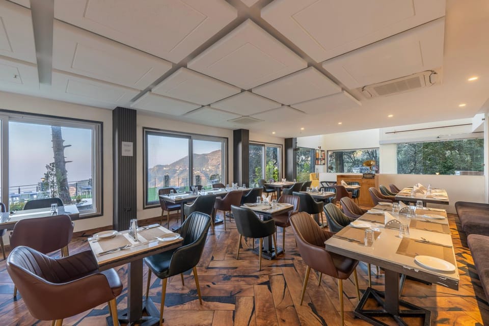 Restaurant/places to eat, Seating area
