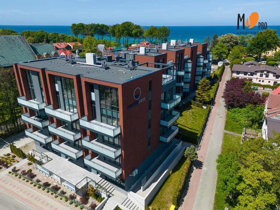 Property building, Day, Neighbourhood, Bird's eye view, Sea view