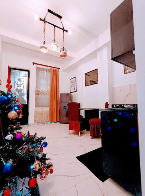 Kitchen or kitchenette, Living room, Seating area