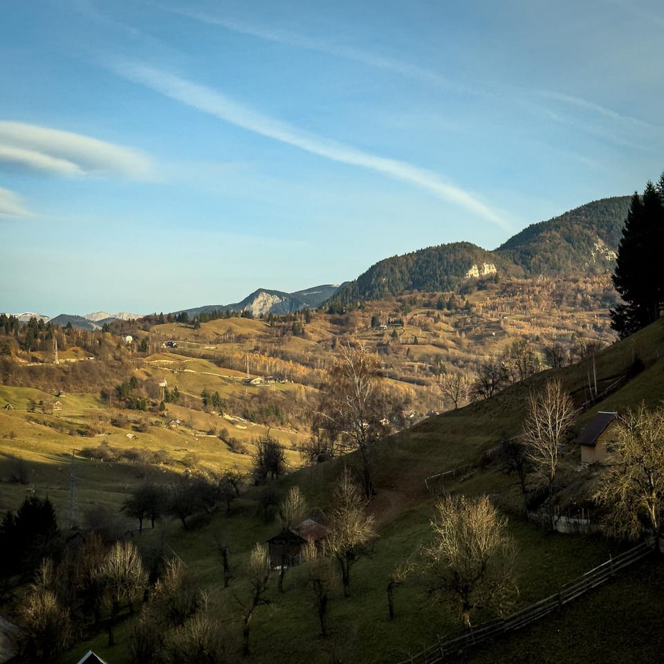 Nearby landmark, Day, Natural landscape, Mountain view