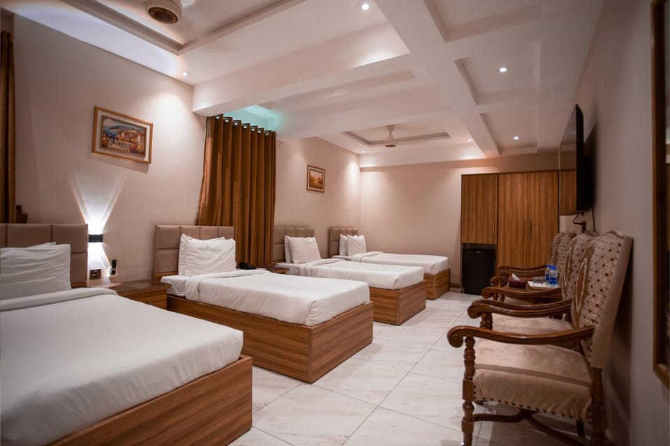 Hotel Pearl Inn Al-Balushi Hotel in Karachi