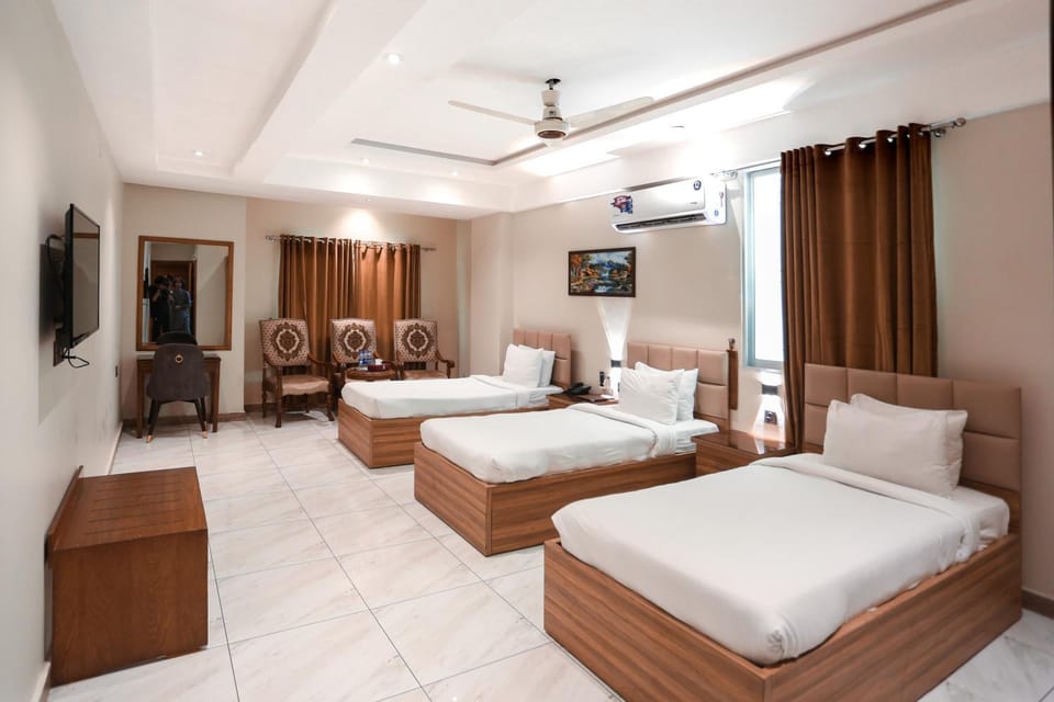 Hotel Pearl Inn Al-Balushi Hotel in Karachi