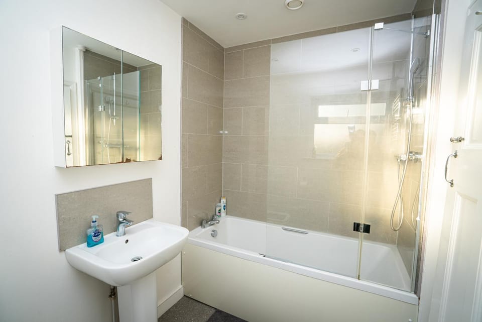 Shower, Bathroom, Bath