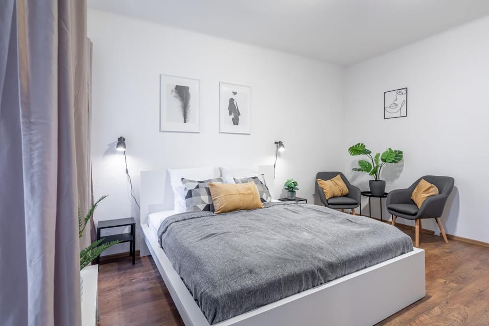 Chic Urban Retreat Bacso Apartment in Budapest