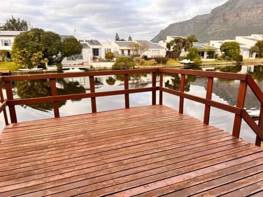 Relax on the Marina House in Cape Town