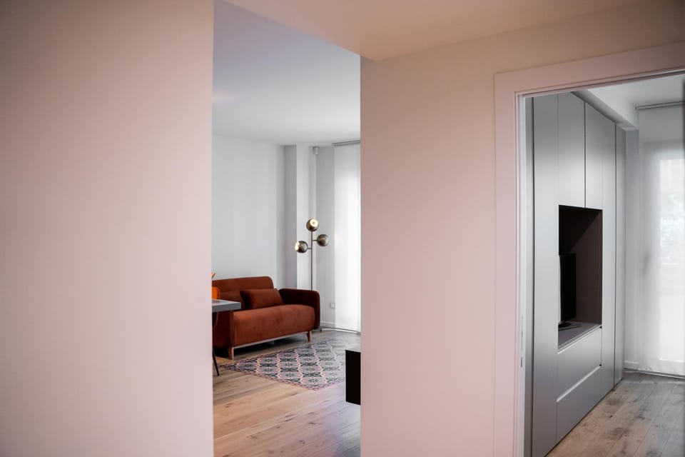 TV and multimedia, Seating area, wardrobe