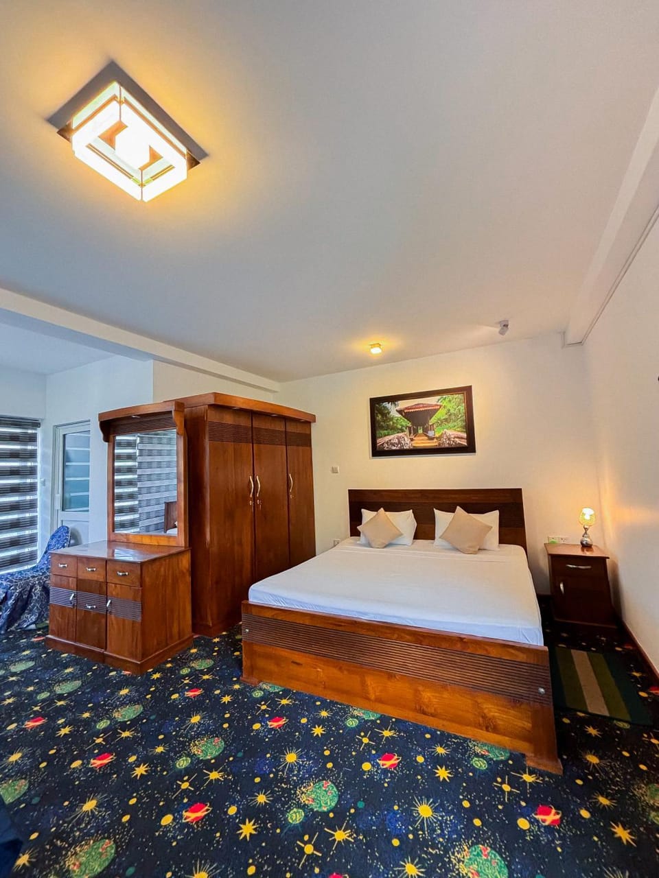 Bed, TV and multimedia, Photo of the whole room, Bedroom, wardrobe