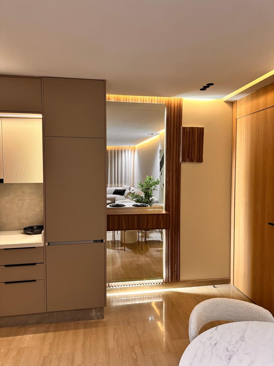 Kitchen or kitchenette, wardrobe