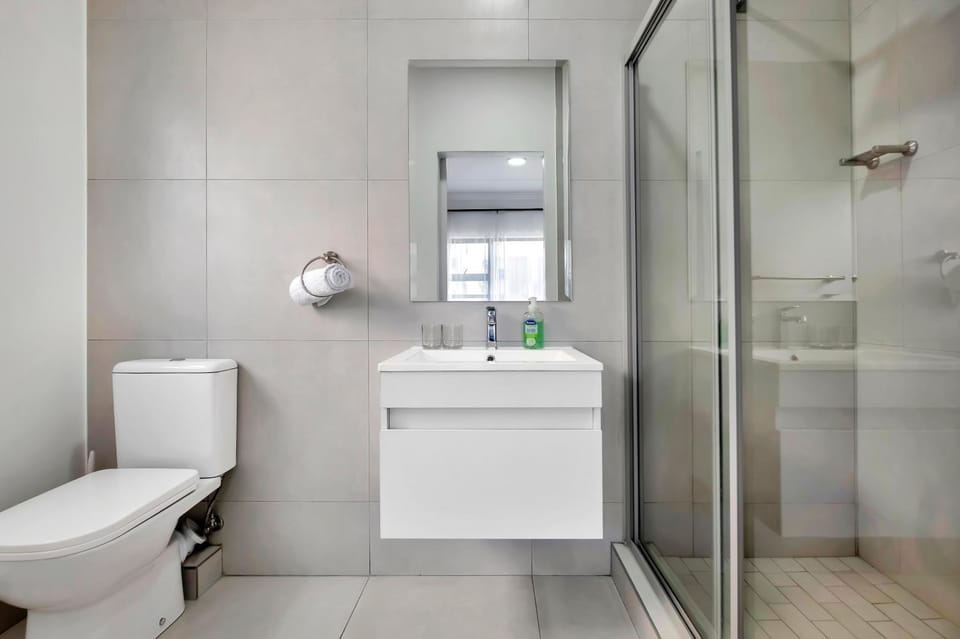 Lovely 2 bedroom, bathroom Apartment in Sandton